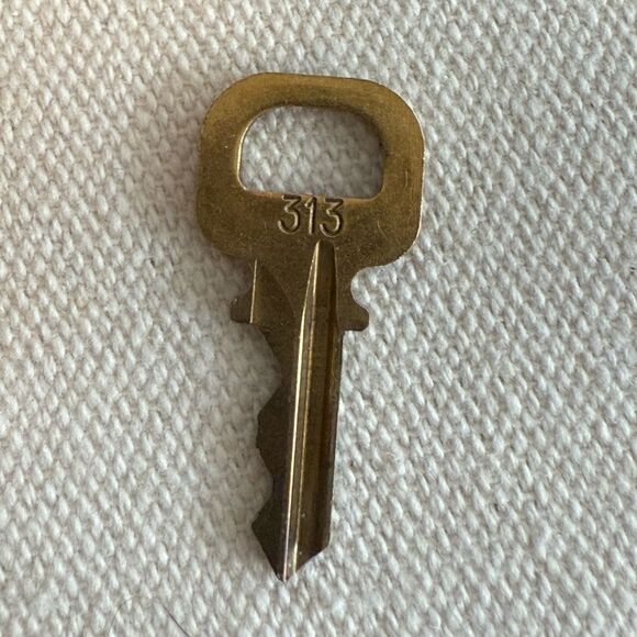 Louis Vuitton Lock & Key # 313 on Vintage Monet Multi Strand Gold Tone Necklace - Picture 8 of 9